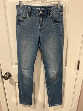 Old Navy Power Slim Straight High Rise Secret Slim Pockets Blue Jeans Size 2